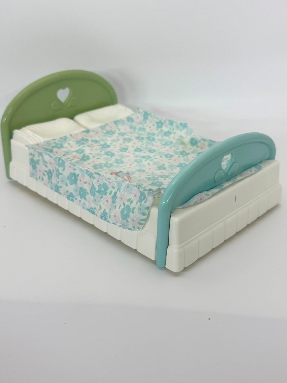 Vintage Fisher Price Loving Family Dollhouse Parents DOUBLE BED floral sheet